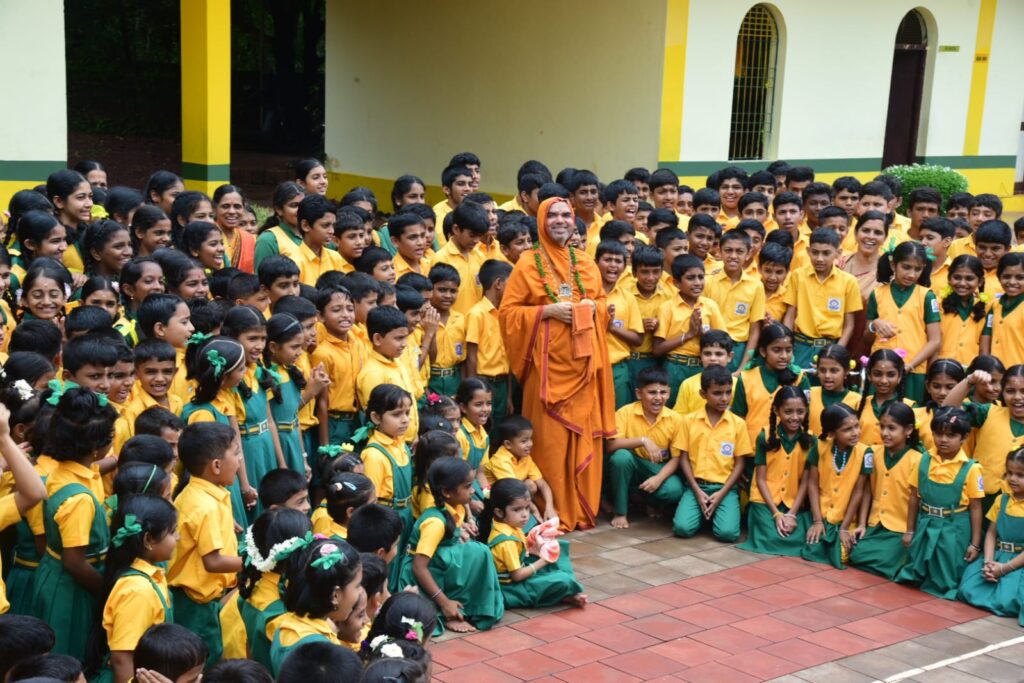 ಶ್ರೀಭಾರತೀ ವಿದ್ಯಾಪೀಠದಲ್ಲಿ ಶ್ರೀಸಾನ್ನಿಧ್ಯ