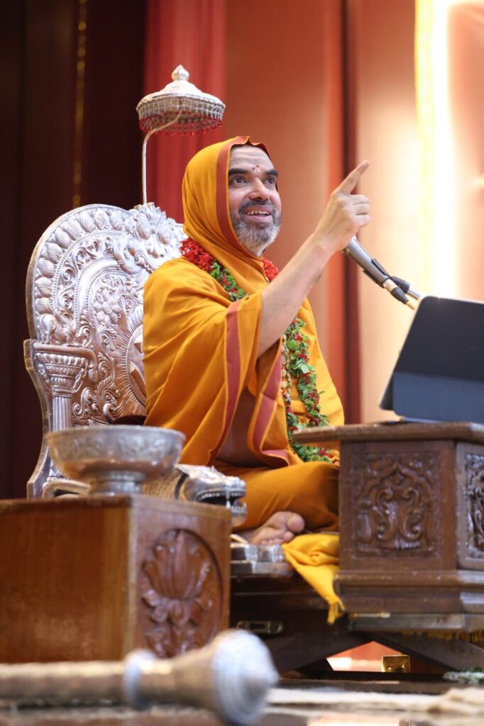 ‘ನನಗೇ ಏಕೆ ಹೀಗೆ?’ ಎನ್ನುವ ಬದಲು ‘ನಾನೇಕೆ ಹೀಗೆ?’ ಎಂದು ಪ್ರಶ್ನಿಸಿಕೊಳ್ಳಿ